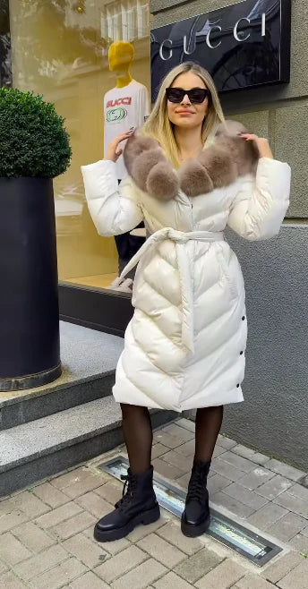 Lea - Elegant fritidsjakke med kunstpelskrave